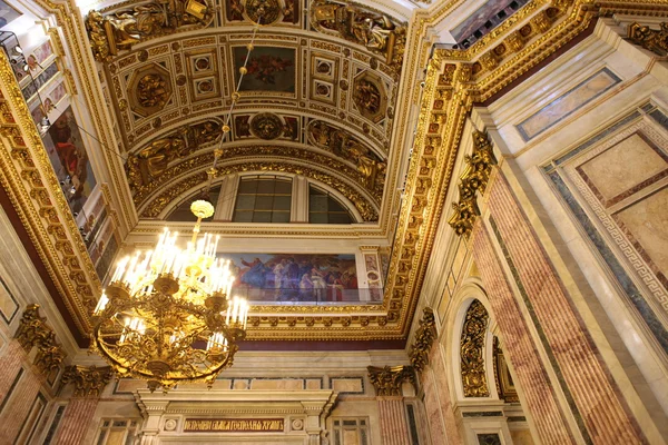 Interior of  Saint Isaac's Cathedral — Stock Photo, Image