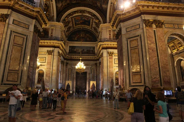 Intérieur de la cathédrale Saint-Isaac — Photo