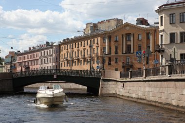 yaz günü Moika Nehri