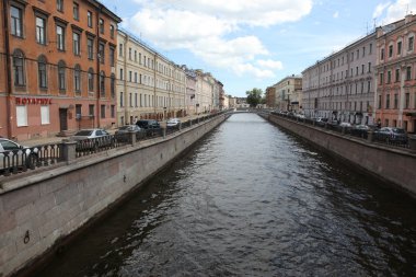 yaz günü Moika Nehri