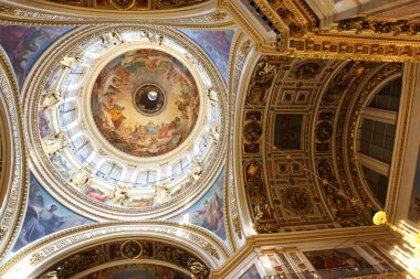 İç St. Isaac's Cathedral