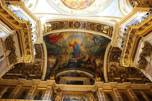 Intérieur de la cathédrale Saint-Isaac — Photo