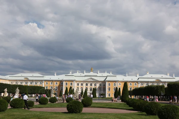 Παλάτι στο peterhof — Φωτογραφία Αρχείου