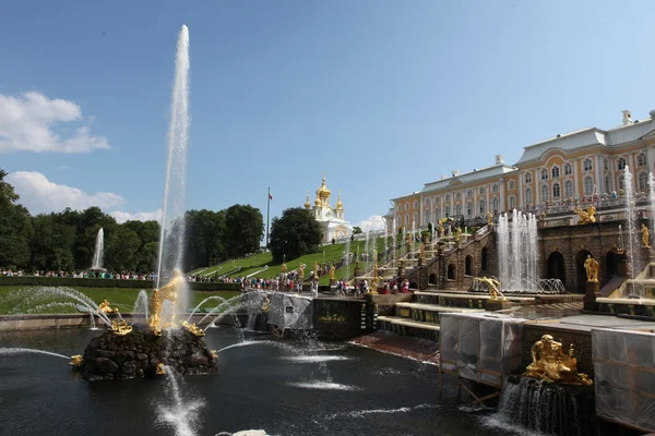 Grand cascade in Pertergof — Stock Photo, Image