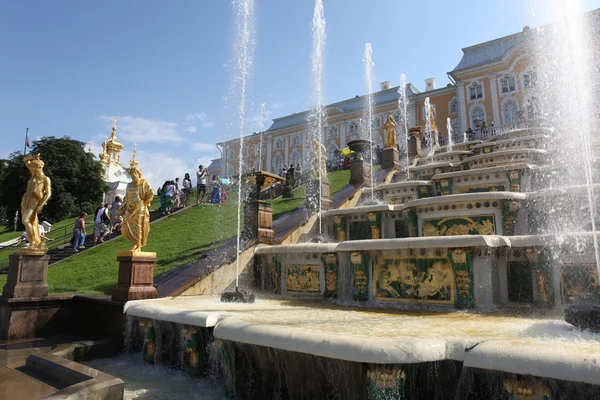 Grand cascade in Pertergof — Stock Photo, Image