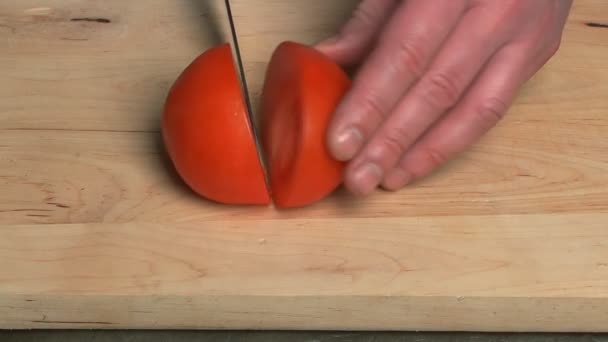 Cortes de tomate . — Vídeos de Stock