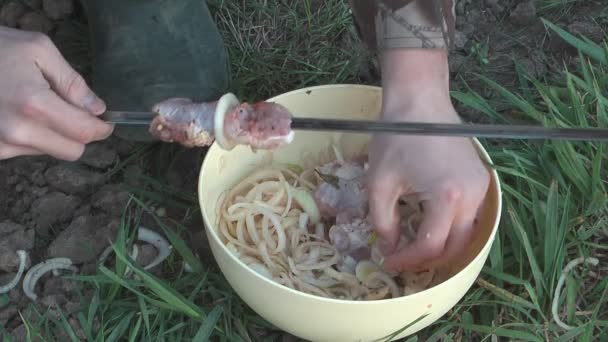 Kebab koken. — Stockvideo