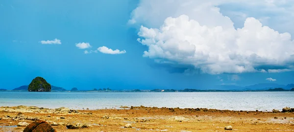 ROTSENSTRANDEN — Stockfoto