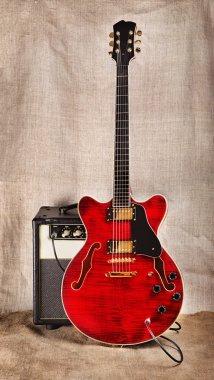 yarı boş gitar ve amfi