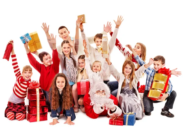 Grupo de crianças com Papai Noel . — Fotografia de Stock