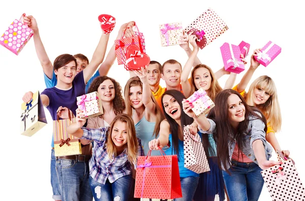 Chica en Santa sombrero celebración de la caja de regalo de Navidad . — Foto de Stock