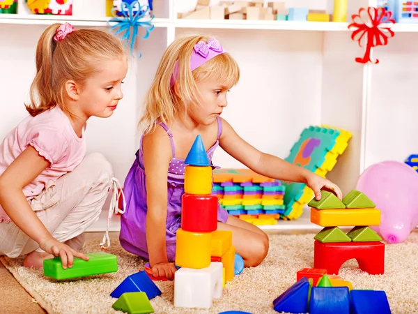 Bambini nella scuola materna. — Foto Stock