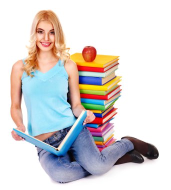 yığın kitap ile öğrenci.