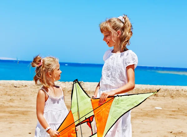 Kid flying kite outdoor. — Stock Photo, Image