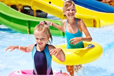 su kaydırağı aquapark, çocuk.