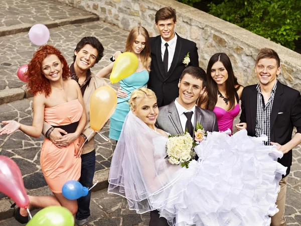 Grupo en boda al aire libre . — Foto de Stock