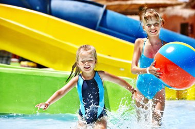 su kaydırağı aquapark, çocuk.