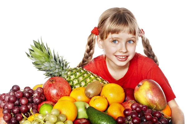 Criança com frutas e vegetais de grupo . — Fotografia de Stock