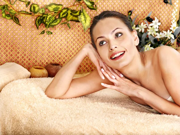 Woman getting body massage . — Stock Photo, Image