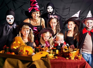 Cadılar Bayramı Balkabağı yapmak çocuklar