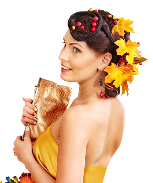 Menina com penteado de outono e maquiagem . — Fotografia de Stock