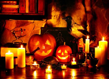 Cadılar Bayramı balkabağı feneri.