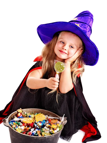 Bruja niña con caramelo . — Foto de Stock