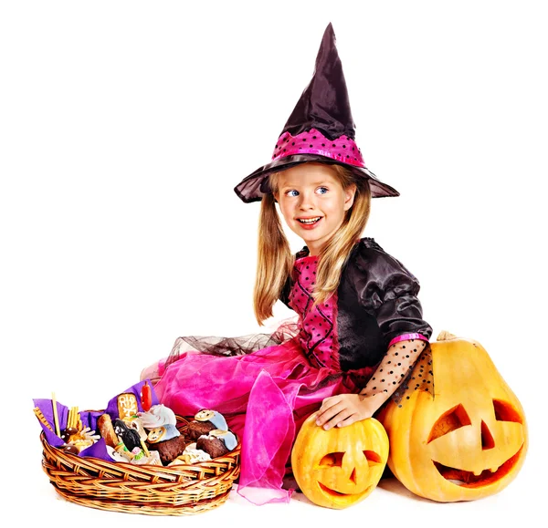 Boszorkány gyerekek halloween party. — Stock Fotó