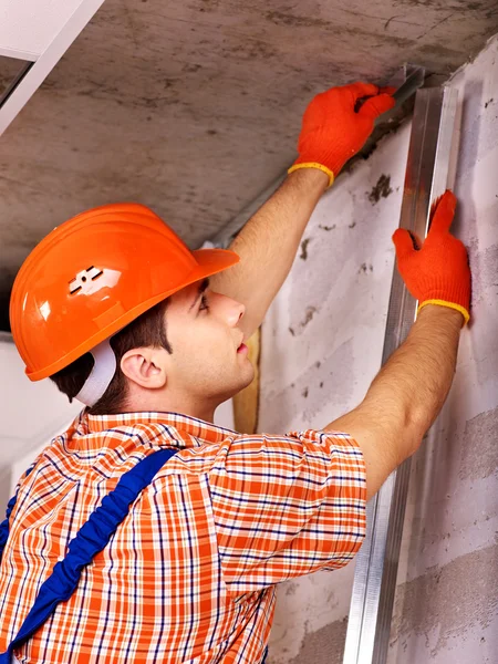 Homem em uniforme construtor . — Fotografia de Stock