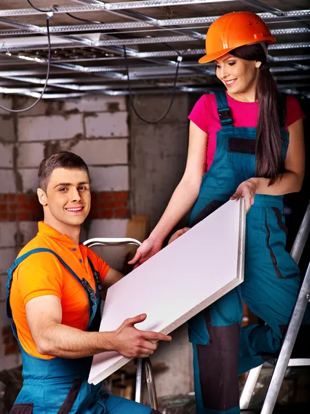 People installing suspended ceiling — Stock Photo, Image