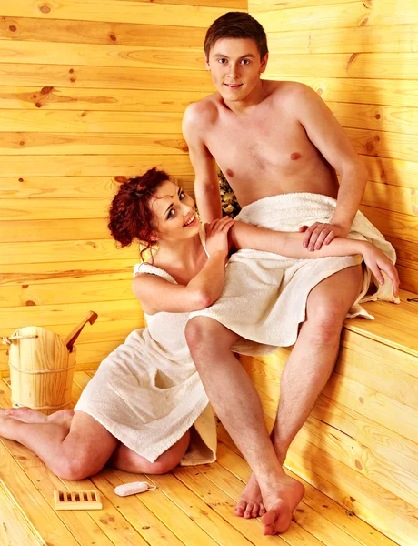 Grupo de personas en sombrero en la sauna . —  Fotos de Stock