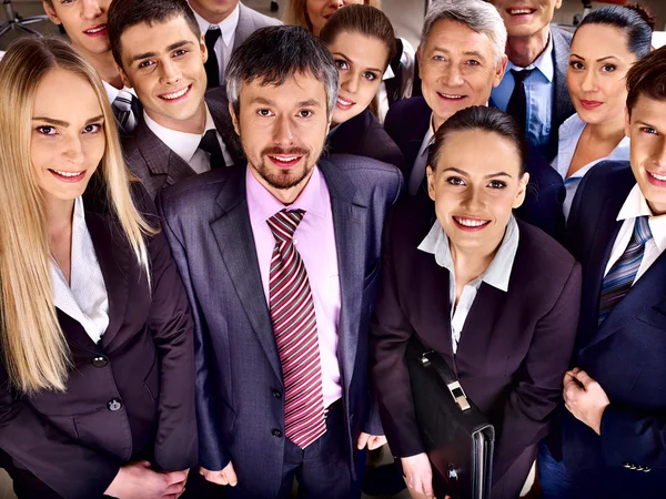 Groupe d'hommes d'affaires au bureau . — Photo