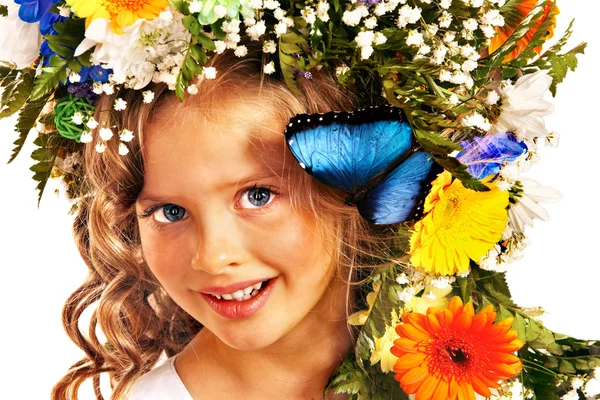 Petite fille avec coiffure de fleur . — Photo