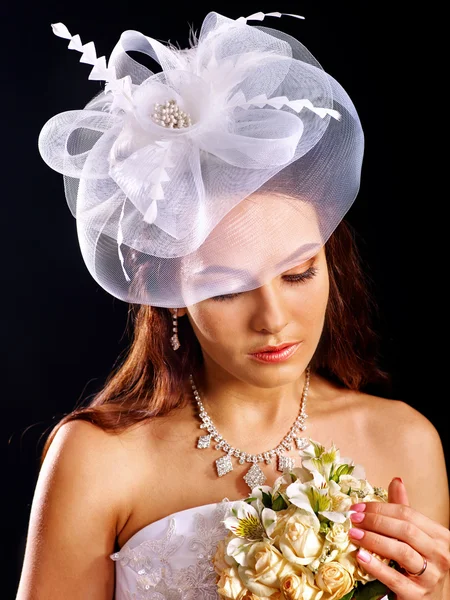Frau trägt Hochzeitskleid . — Stockfoto