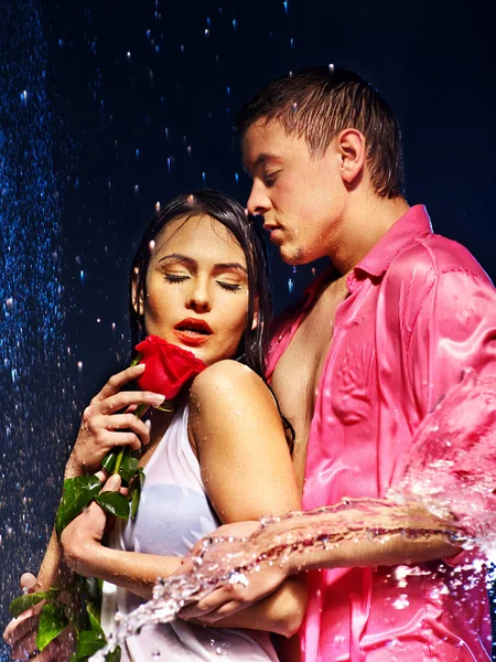 Couple  under  water drops. — Stock Photo, Image