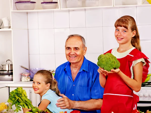 Family cooking at kitchen. — Stock Photo, Image