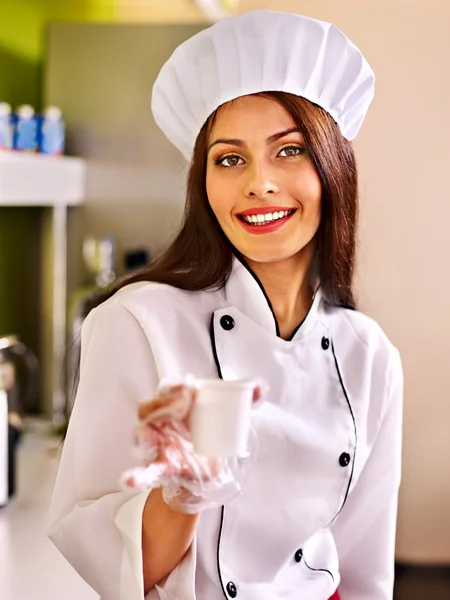 Köchin in Uniform. — Stockfoto