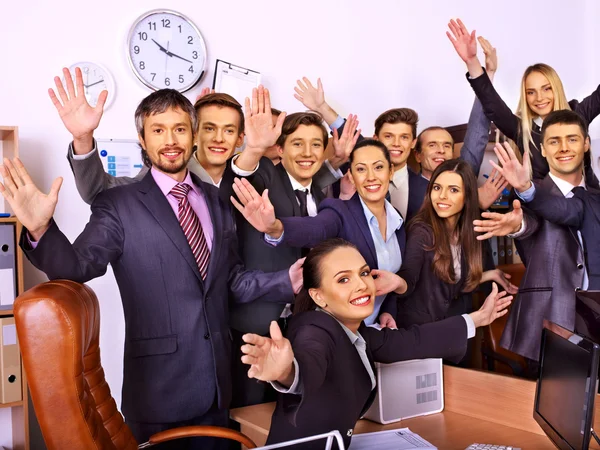 Grupa ludzi biznesu w biurze. — Zdjęcie stockowe