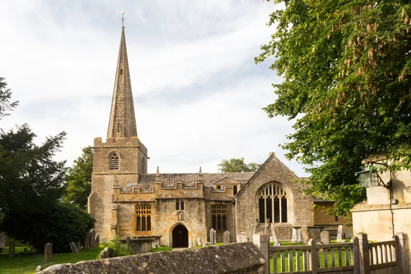 Farní kostel stanton v oblasti cotswolds — Stock fotografie