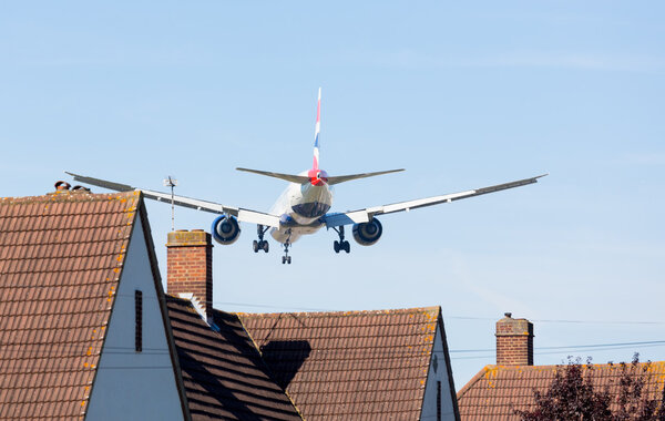 British Airways Boeing 777 lands at Heathrow