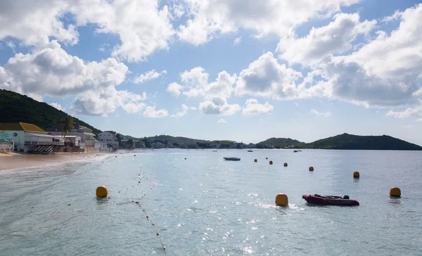 Strand am grand case in st martin karibik — Stockfoto