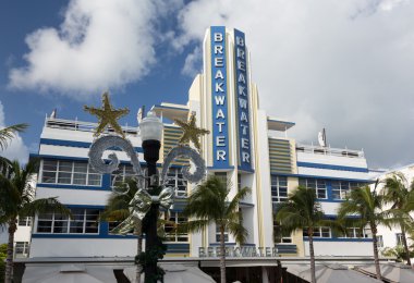 miami beach art deco dalgakıran otel