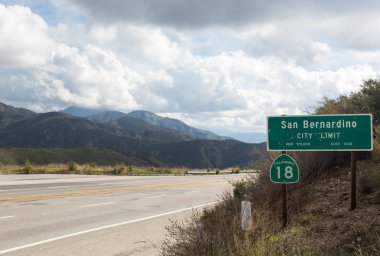 View of San Bernadino Rim of World Highway clipart