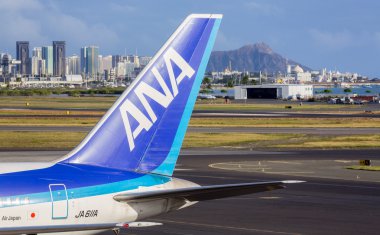 Ana boeing 767 honolulu Airport