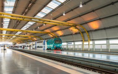 Roma fiumicino Havaalanı tren istasyonu