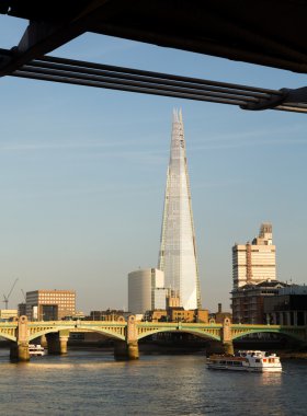 River thames Londra yükselen shard