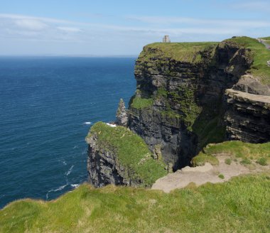 moher olan kayalıklarla, burun