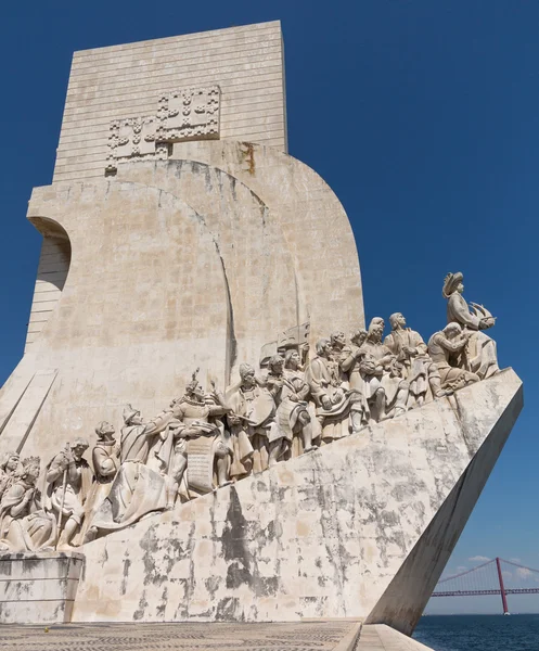 Denkmal für entdeckungen belem lisbon — Stockfoto