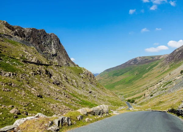 Honister 通过在西湖区 — 图库照片