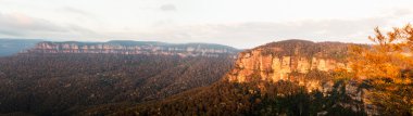 echo point blue mountains Avustralya dan gündoğumu
